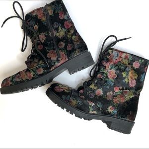 Madden Girl Black Velvet Floral Combat Boots 7.5